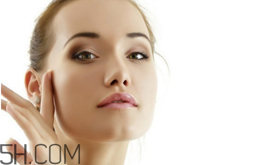 午睡不卸妝對皮膚危害大嗎？凡士林可以卸妝嗎？