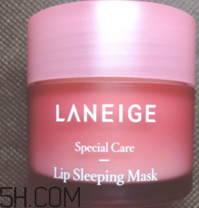 蘭芝夜間唇膜每次敷多厚？每次用多少？