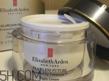 雅頓面霜怎么用？雅頓面霜早晚用嗎？