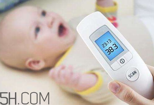 三九貼發(fā)燒能貼嗎 發(fā)燒能貼三九貼嗎 三九貼發(fā)燒能貼嗎 發(fā)燒能貼三九貼嗎