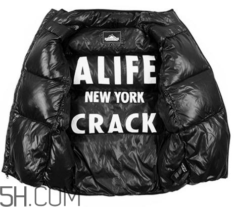 alife與penfield聯(lián)名羽絨服多少錢(qián)_在哪買(mǎi)？
