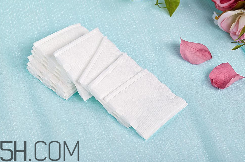 干性肌膚不適用哪些卸妝？卸妝一定要用卸妝棉嗎？