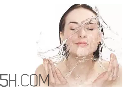 fancl卸妝油特點(diǎn) 日常卸妝的正確步驟