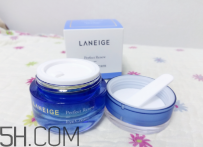 蘭芝致美眼霜油不油？長(zhǎng)脂肪粒嗎？