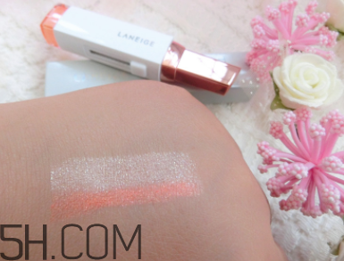 蘭芝雙色眼影筆使用心得_蘭芝雙色眼影筆產(chǎn)品評測 蘭芝雙色眼影筆使用心得_蘭芝雙色眼影筆產(chǎn)品評測