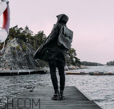 rains雙肩包怎么樣？rains雙肩包好嗎？