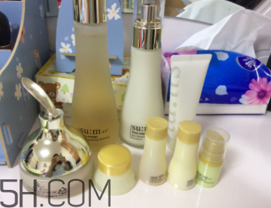 SUM37時光肌底套盒有什么？適合什么膚質(zhì)？