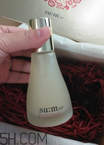 SUM37呼吸魔法精華是乳液嗎？用在哪一步？