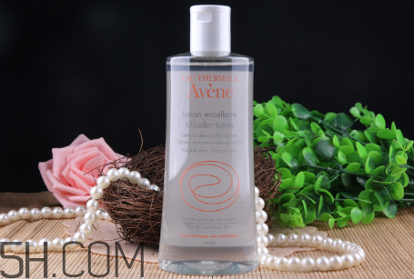 雅漾卸妝水卸得徹底嗎？每天都要用卸妝水嗎？