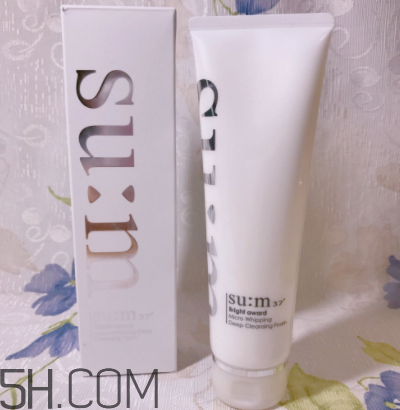 sum37泡沫潔面膏洗后緊繃嗎？干皮能用嗎？