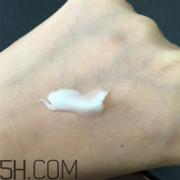 su:m37度呼吸面霜什么功效？適合什么年齡？