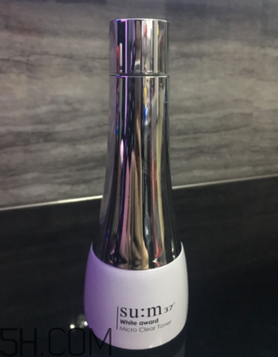 su:m37度呼吸爽膚水什么功效？適合什么膚質(zhì)？