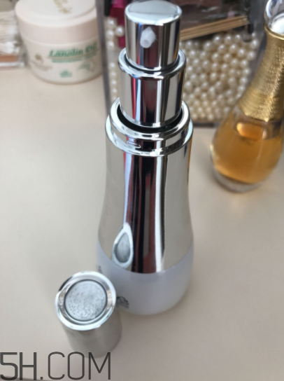 sum37度呼吸保濕乳油不油？適合什么膚質(zhì)？