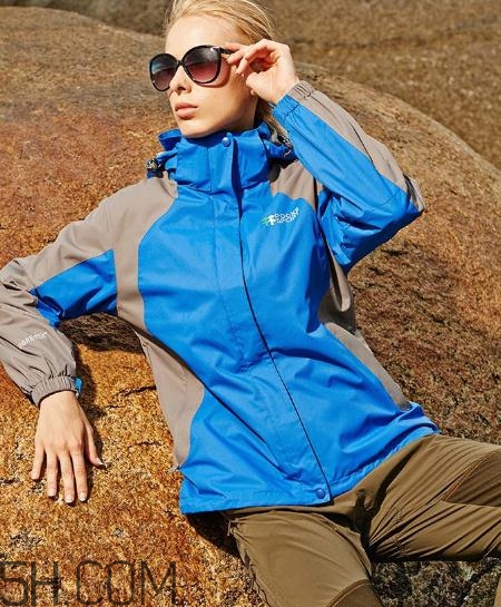 沖鋒衣三合一是什么意思？沖鋒衣二合一和三合一的區(qū)別