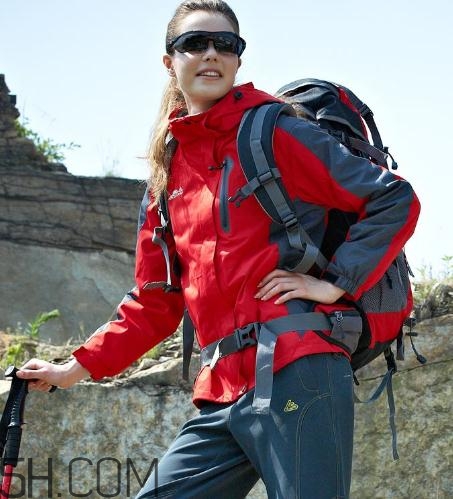 三合一沖鋒衣保暖嗎？三合一沖鋒衣能過冬嗎？