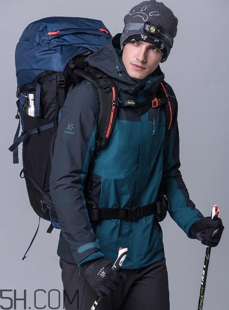 沖鋒衣軟殼好還是硬殼好？沖鋒衣軟殼和硬殼的區(qū)別