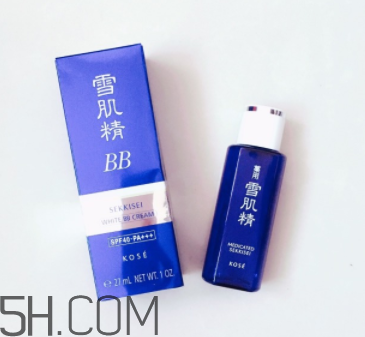 雪肌精化妝水適合干皮嗎？適合痘肌嗎？