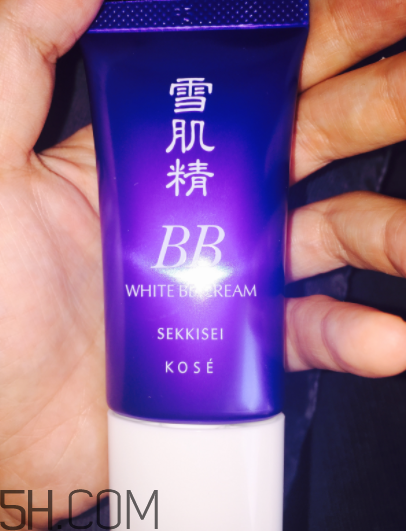 雪肌精美白BB霜含酒精嗎？敏感皮能用嗎？