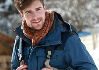 探路者沖鋒衣多少錢？探路者沖鋒衣正品價格