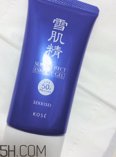 雪肌精防曬啫喱是化學(xué)防曬嗎？有刺激嗎？