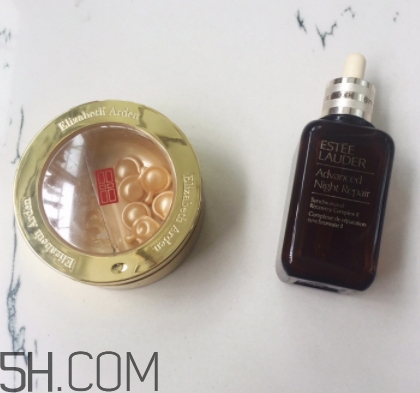 雅頓膠囊和小棕瓶膠囊哪個好？雅頓金膠和小棕瓶對比