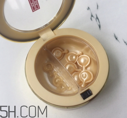 雅頓膠囊和小棕瓶膠囊哪個好？雅頓金膠和小棕瓶對比