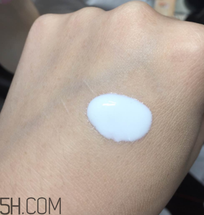 雪肌精美白防曬乳防曬效果怎么樣？防水嗎？