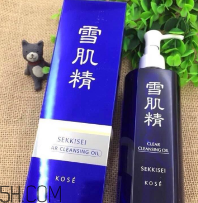 雪肌精卸妝油糊眼睛嗎？雪肌精卸妝油悶痘嗎？