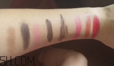 詩婷露雅卸妝水什么成分？敏感肌能用嗎？