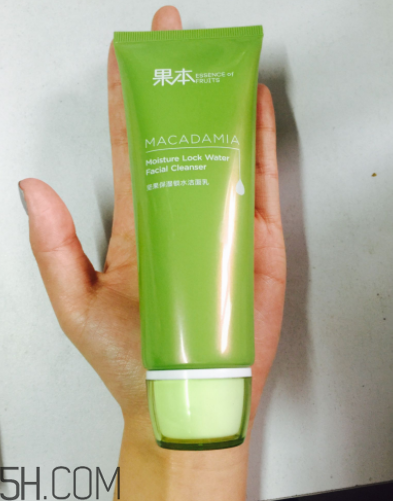 詩婷露雅堅(jiān)果潔面乳有泡沫嗎？適合油皮嗎？