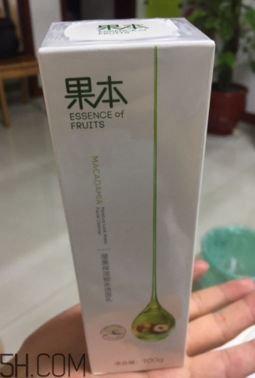 詩婷露雅堅(jiān)果潔面乳有泡沫嗎？適合油皮嗎？