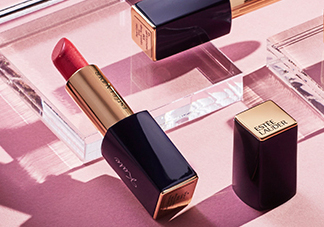 雅詩蘭黛唇膏大表姐色是什么色？適合黃皮嗎？