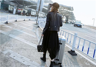 綿羊皮皮衣皺了怎么辦？綿羊皮皮衣可以熨燙嗎？