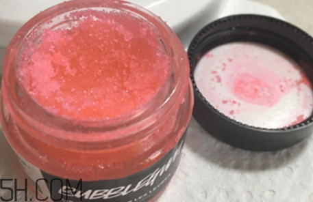 2018年唇部磨砂膏哪個牌子好？2018唇部磨砂膏推薦