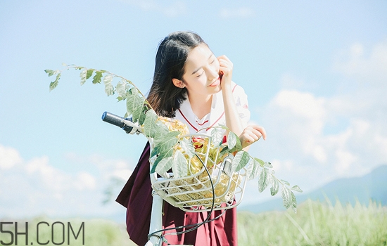 fancl卸妝油和植村秀卸妝油哪個好用？卸妝油可以卸指甲油嗎？