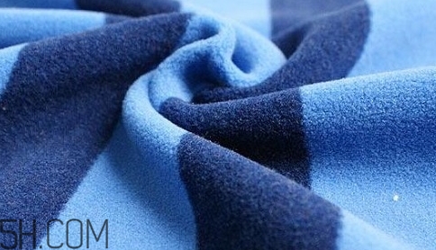 搖粒絨和珊瑚絨哪個(gè)好？搖粒絨和抓絨的區(qū)別