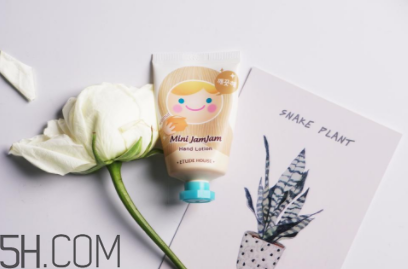 茱莉蔻 歐舒丹 瑰柏翠 資生堂護(hù)手霜對比 茱莉蔻 歐舒丹 瑰柏翠 資生堂護(hù)手霜對比