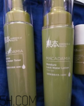 詩(shī)婷露雅堅(jiān)果補(bǔ)水三件套什么功效？熟齡肌能用嗎？