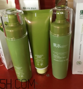 詩(shī)婷露雅堅(jiān)果補(bǔ)水三件套油不油？秋冬適合用嗎？