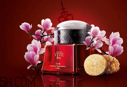 保濕效果好的護(hù)膚品有哪些？國(guó)產(chǎn)護(hù)膚品哪個(gè)牌子好用？