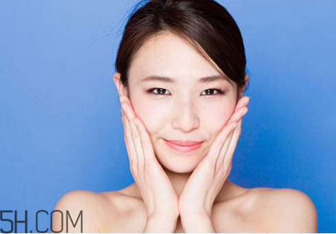 30歲用的護(hù)膚品怎樣選擇？30歲的女人用什么牌子護(hù)膚品好？