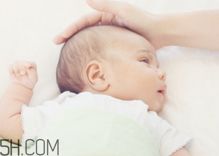 如何護理寶寶的囟門？寶寶囟門什么時候閉合？