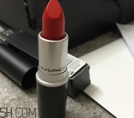 mac和紀(jì)梵?？诩t哪個(gè)好？mac魅可和紀(jì)梵希口紅哪個(gè)貴？