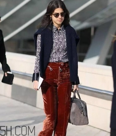 天鵝絨和水晶絨哪個(gè)好？天鵝絨和水晶絨區(qū)別