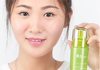 詩(shī)婷露雅堅(jiān)果爽膚水什么功效？有幾種類(lèi)型？