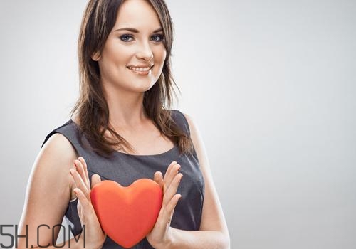 初潮早絕經(jīng)就早嗎？影響月經(jīng)初潮的因素有哪些？