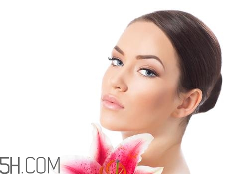 月經(jīng)初潮可以跑步嗎？月經(jīng)初潮的注意事項(xiàng)有哪些？