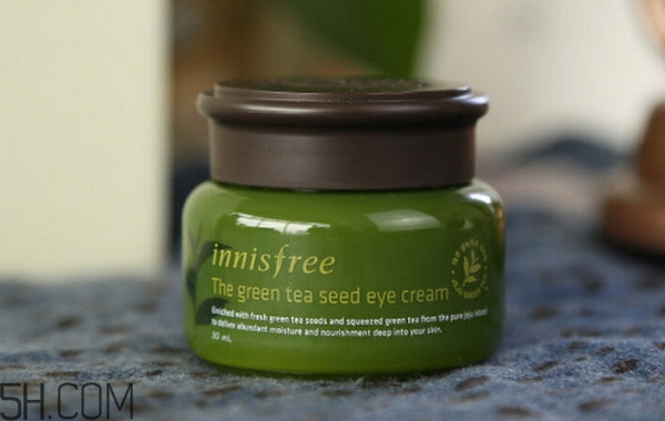 悅詩風吟哪個系列適合干性肌膚？冬天用乳液還是霜？