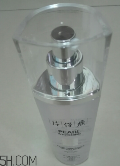 片仔癀珍珠亮膚水適合油皮嗎？適合夏季嗎？