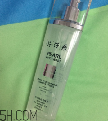 片仔癀珍珠亮膚水適合油皮嗎？適合夏季嗎？